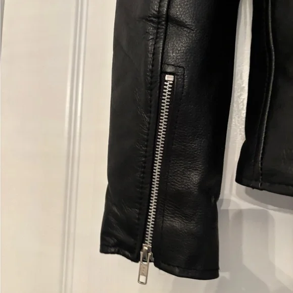 Women’s Milwaukee black leather motto jacket size 32 (small) - Picture 4 of 10